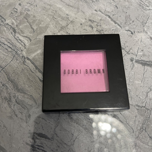 Makeup - Picture 5 of 7